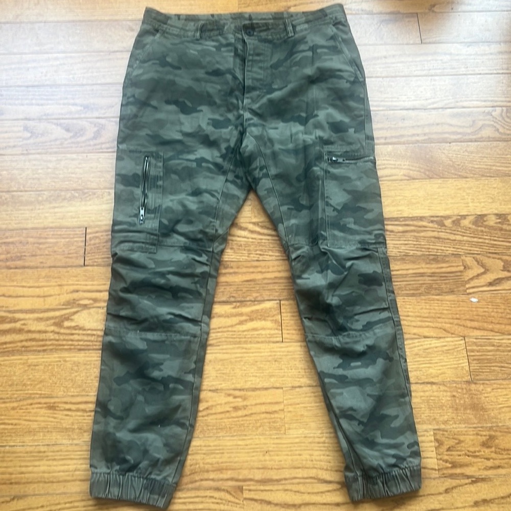 H&M CAMO PANTS